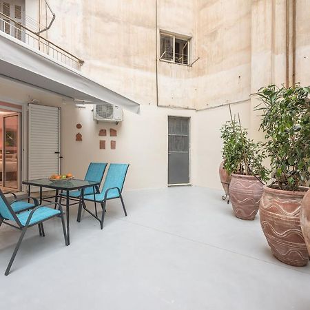 דירות אתונה The Courtyard Oasis מראה חיצוני תמונה