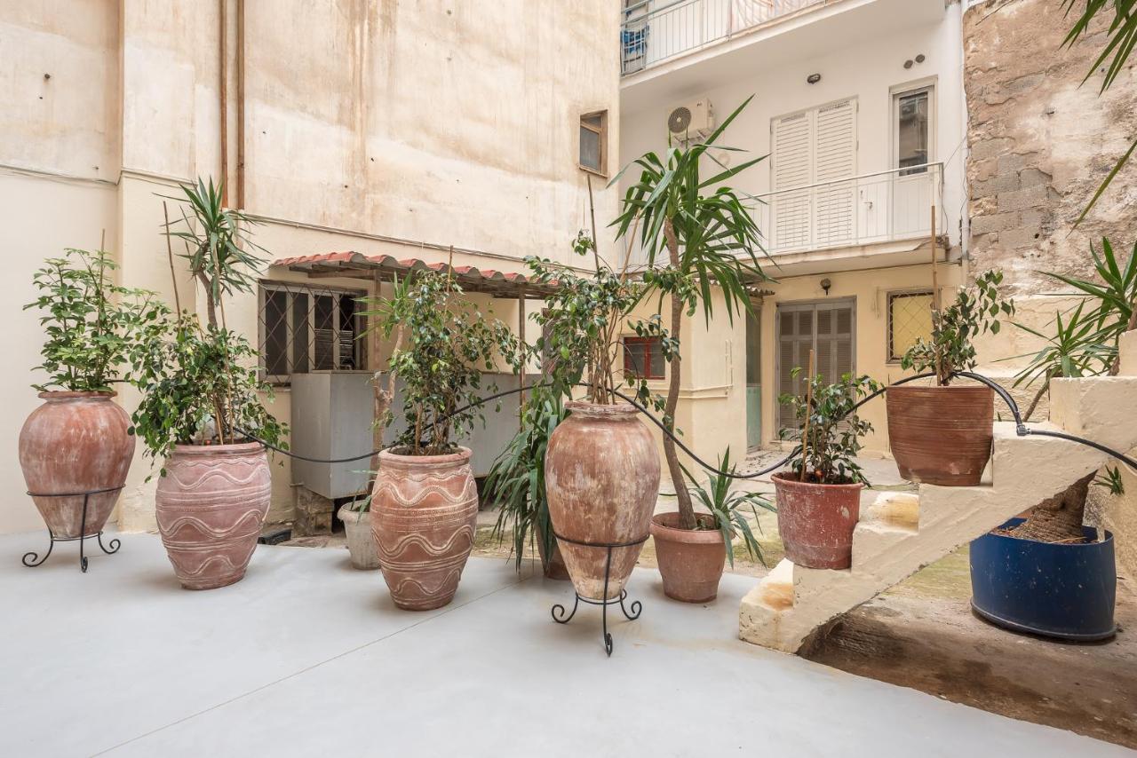 דירות אתונה The Courtyard Oasis מראה חיצוני תמונה